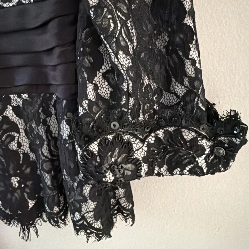 Tadashi Shoji Black Floral Lace Wrap Top V-Neck Sequin Bead Sash JRD9316 14